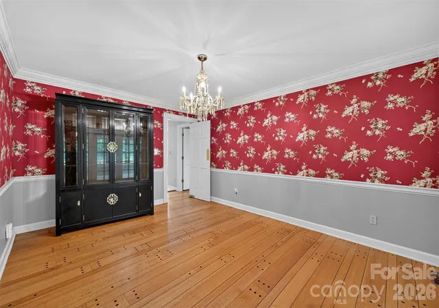 Photo 4 of Single family home for sale at 530 25th Avenue NW, Hickory, NC 28601 | MLS# 4409320 | Listing updated on 2026-08-15