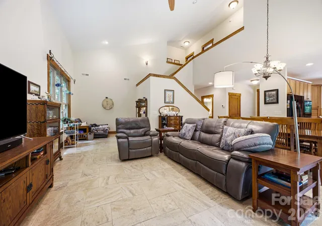 5th image of 101 Reeds Creek Rd, Fairview, NC 28730 | MLS# 4409331