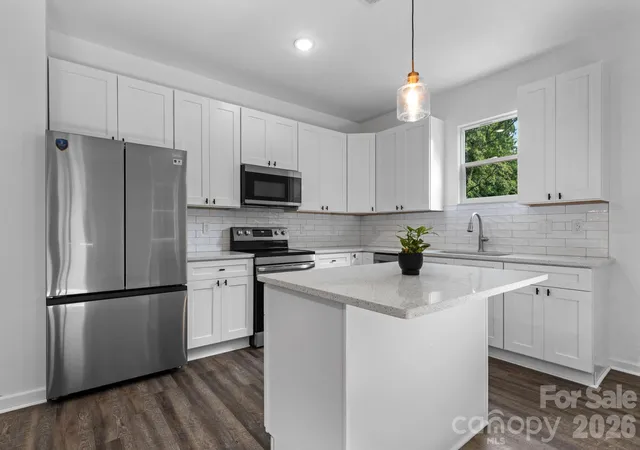 2nd image of 209 Knot St, Shelby, NC 28150 | MLS# 4409362