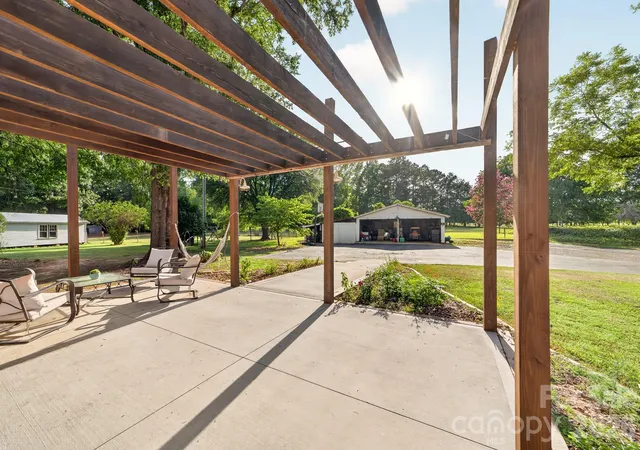 Photo 4 of Single family home for sale at 561 N Shiloh Rd, York, SC 29745 | MLS# 4409370 | Listing updated on 2026-09-06