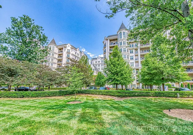 7th image of 2823 Providence Rd #338, Charlotte, NC 28211 | MLS# 4409375