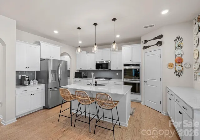 Photo 3 of Single family home for sale at 262 Abersham Dr, Mooresville, NC 28115 | MLS# 4409392 | Listing updated on 2026-10-07