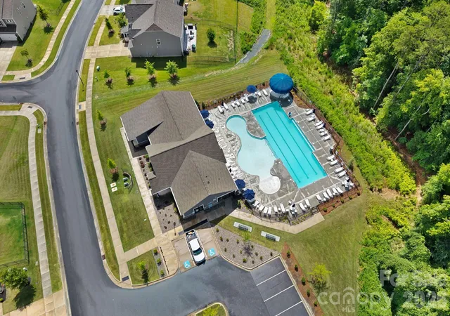 35th image of 262 Abersham Dr, Mooresville, NC 28115 | MLS# 4409392