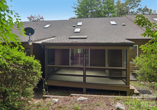 2nd image of 40 Sagebrush Cir, Etowah, NC 28729