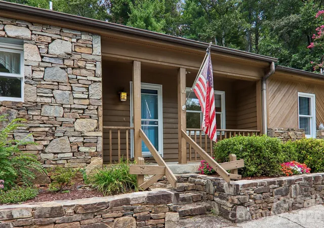 5th image of 40 Sagebrush Cir, Etowah, NC 28729 | MLS# 4409393