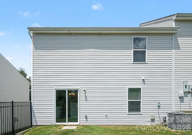 17th image of 3915 Rosfield Dr, Charlotte, NC 28214 | MLS# 4409394