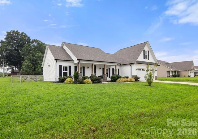 Photo 3 of Single family home for sale at 290 Dorothy Dr, China Grove, NC 28023 | MLS# 4409411 | Listing updated on 2026-09-25