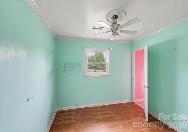 Photo 3 of Single family home for sale at 406 Greyfield Dr, Kings Mountain, NC 28086 | MLS# 4409413 | Listing updated on 2026-09-28