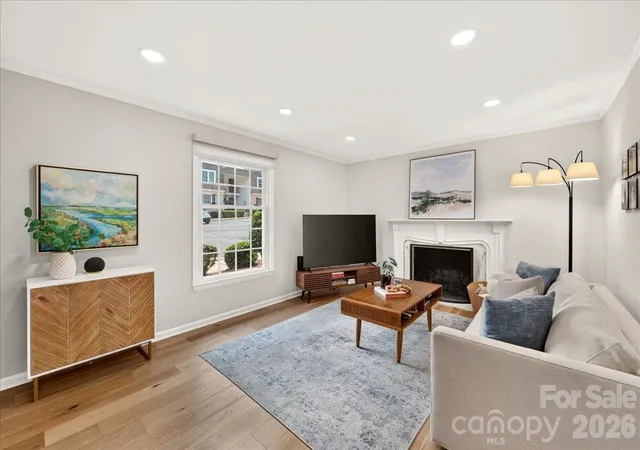 Listing Photo 4 - Condo for sale in building located at 3500 Colony Rd, Charlotte, NC 28211 - Unit #E