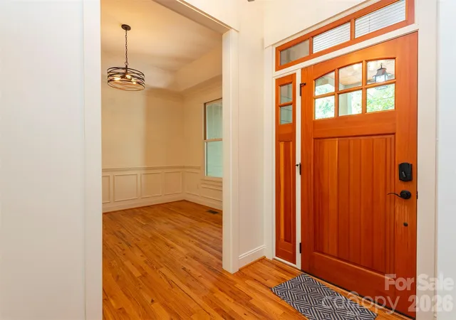 Photo 4 of Single family home for sale at 416 Ivy Rd, Black Mountain, NC 28711 | MLS# 4409427 | Listing updated on 2026-09-25
