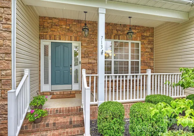 Photo 2 of Single family home for sale at 713 Trailhead Ln, Fort Mill, SC 29708 | MLS# 4409432 | Listing updated on 2026-08-11