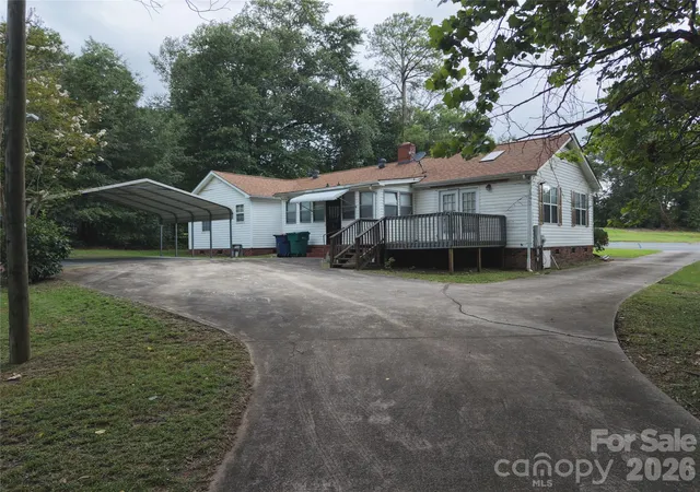 Photo 4 of Single family home for sale at 227 W Main St, Morven, NC 28119 | MLS# 4409438 | Listing updated on 2026-08-26