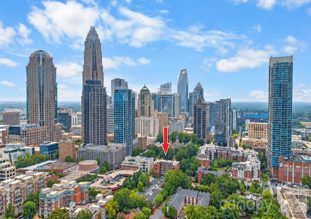 Photo 1 of Condo for sale at 224 N Poplar St #22, Charlotte, NC 28202 | MLS# 4409440 | Listing updated on 2026-10-22