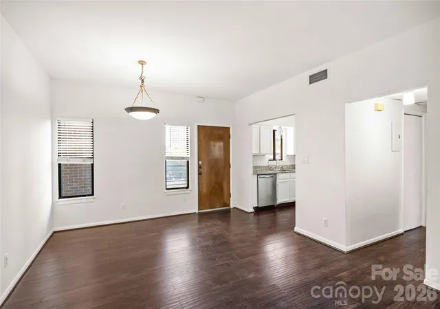 Listing Photo 1 - Condo for sale in building located at 224 N Poplar St, Charlotte, NC 28202 - Unit #22