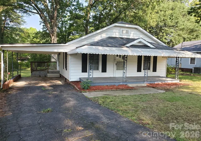 1st image of 1905 Crestmont Ave, Kannapolis, NC 28081 | MLS# 4409449