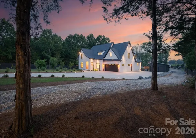 3rd image of 6905 W Duncan Rd, Indian Trail, NC 28079 | MLS# 4409459