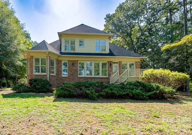 Photo 2 of Single family home for sale at 205 Piney Grv Point, New London, NC 28127 | MLS# 4409466 | Listing updated on 2026-08-11