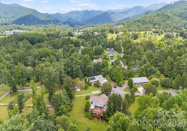 47th image of 6 Arrowhead Ln, Weaverville, NC 28787 | MLS# 4409470