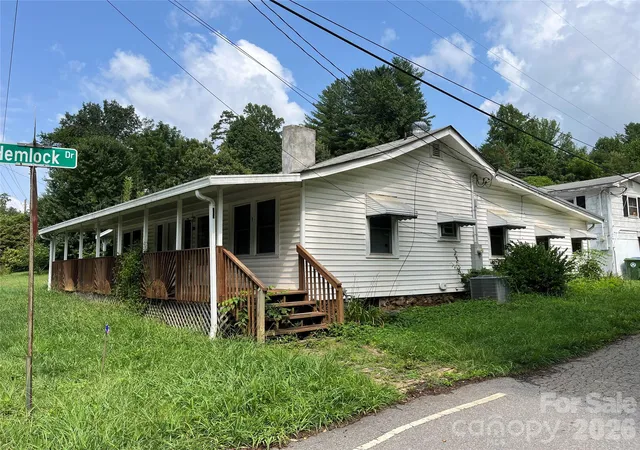 Photo 1 of Single family home for sale at 1721 Old Haywood Rd, Asheville, NC 28806 | MLS# 4409477 | Listing updated on 2026-08-13