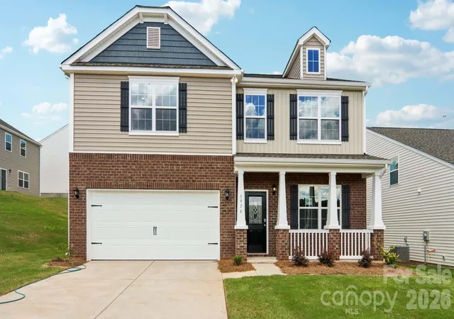 Photo 1 of Single family home for sale at 83 Piney Woods Rd, Fletcher, NC 28732 | MLS# 4409480 | Listing updated on 2026-07-31