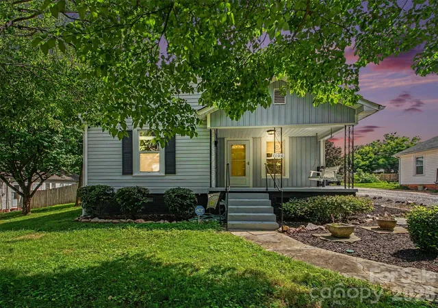 1st image of 1104 Venus St, Kannapolis, NC 28083 | MLS# 4409485