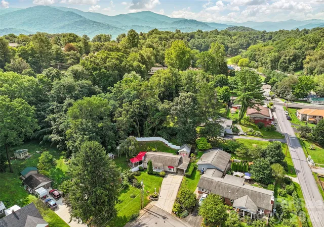 39th image of 151 Meadow St, Waynesville, NC 28786 | MLS# 4409488