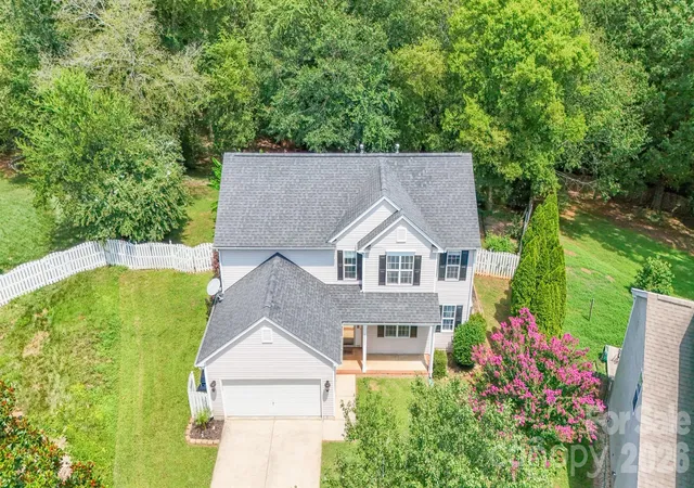 Photo 1 of Single family home for sale at 13316 Emerald Branch Ln, Charlotte, NC 28273 | MLS# 4409494 | Listing updated on 2026-09-15