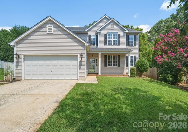 Photo 3 of Single family home for sale at 13316 Emerald Branch Ln, Charlotte, NC 28273 | MLS# 4409494 | Listing updated on 2026-09-15
