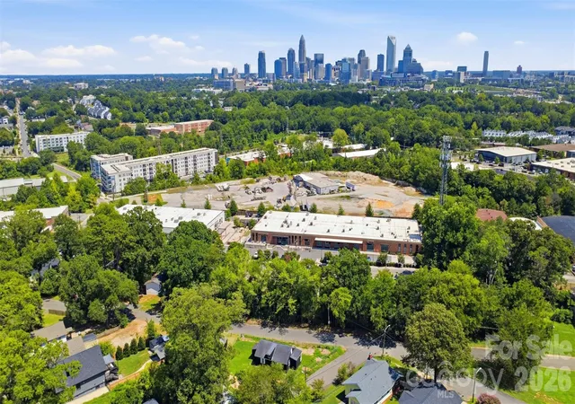 34th image of 922 Ambassador St, Charlotte, NC 28208 | MLS# 4409500