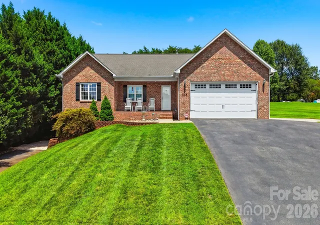 1st image of 3315 47th Avenue Pl Ne, Hickory, NC 28601 | MLS# 4409506