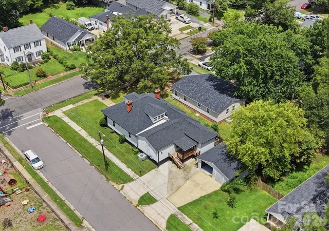 3rd image of 327 S Spruce St, Rock Hill, SC 29730 | MLS# 4409525