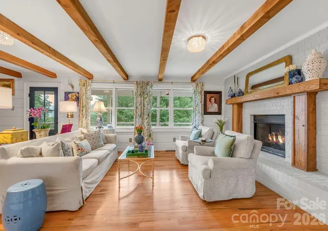 Photo 2 of Single family home for sale at 165 Leighway Ln, Banner Elk, NC 28604 | MLS# 4409555 | Listing updated on 2026-08-30