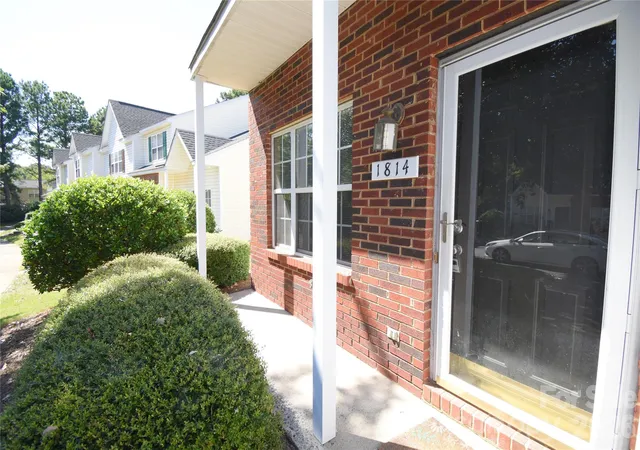 2nd image of 1814 Birch Heights Ct, Charlotte, NC 28213 | MLS# 4409567