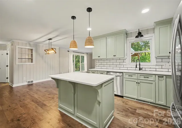Photo 4 of Single family home for sale at 1555 Hess Rd, Concord, NC 28025 | MLS# 4409569 | Listing updated on 2026-10-02