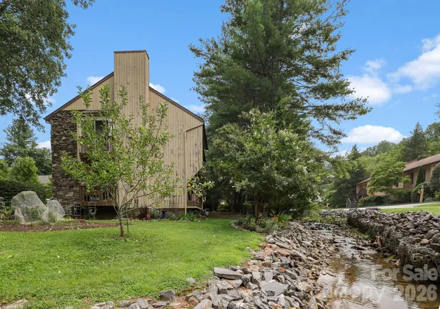 34th image of 304 Birch Forest Ln, Asheville, NC 28803 | MLS# 4409571