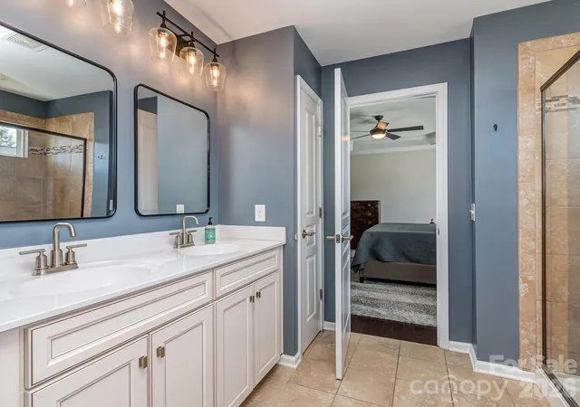 image of 5951 Carrollton Ln, Charlotte, NC 28210 | MLS# 4409578