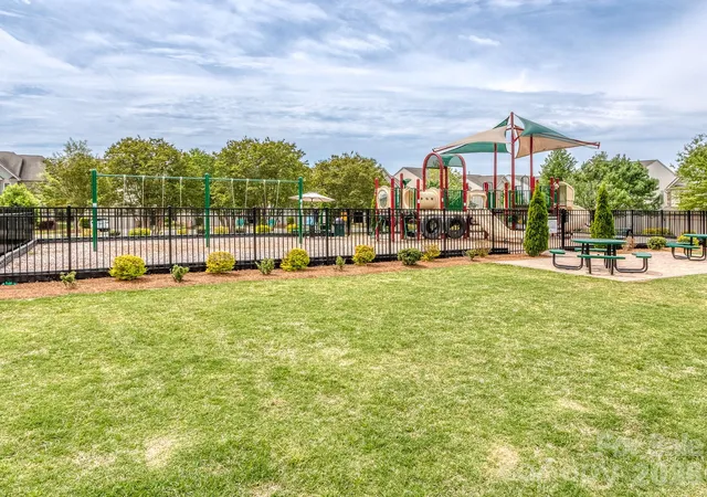 35th image of 5951 Carrollton Ln, Charlotte, NC 28210 | MLS# 4409578