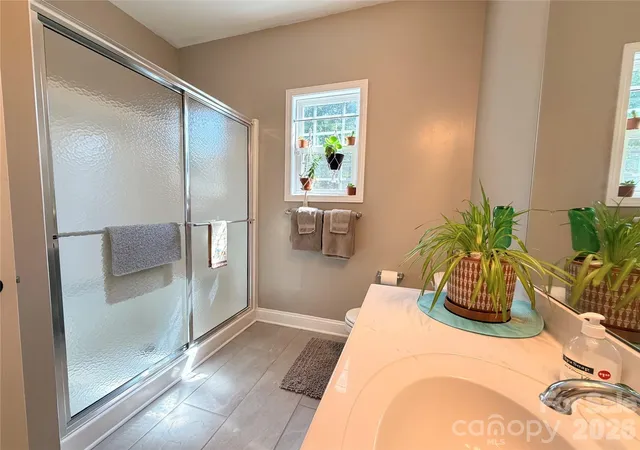 Photo 3 of Single family home for sale at 10 Mooney Dr, Taylorsville, NC 28681 | MLS# 4409587 | Listing updated on 2026-09-23