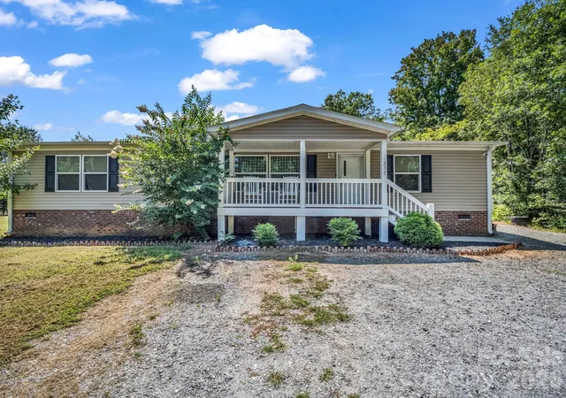 Photo 1 of Single family home for sale at 277 Eldon Grv Dr, Mooresboro, NC 28114 | MLS# 4409588 | Listing updated on 2026-08-14