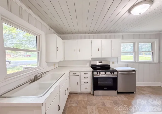2nd image of 1200 Little Rock Rd, Charlotte, NC 28214 | MLS# 4409594