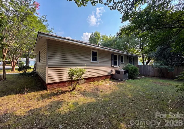 5th image of 1200 Little Rock Rd, Charlotte, NC 28214 | MLS# 4409594