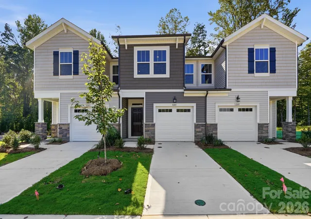 Photo 1 of Townhouse for sale at 3205 Meadow Knoll Dr, Charlotte, NC 28269 | MLS# 4409596 | Listing updated on 2026-10-20