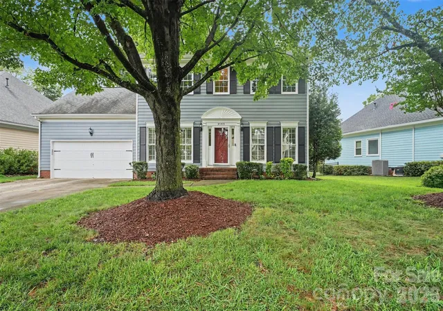 Photo 2 of Single family home for sale at 21315 Harken Dr, Cornelius, NC 28031 | MLS# 4409603 | Listing updated on 2026-09-12