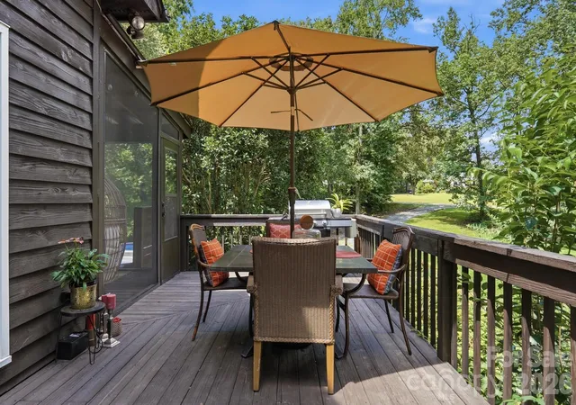 Photo 3 of Single family home for sale at 141 Oak Leaf Ln, Wingate, NC 28174 | MLS# 4409604 | Listing updated on 2026-10-05