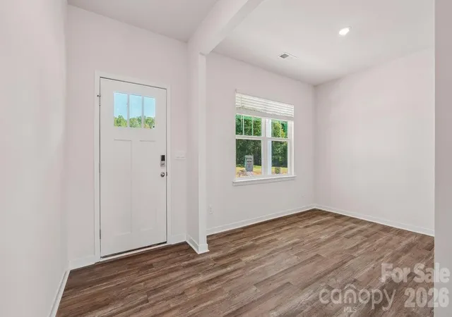 Photo 3 of Single family home for sale at 467 Dazzle Loop, Newton, NC 28658 | MLS# 4409608 | Listing updated on 2026-10-18