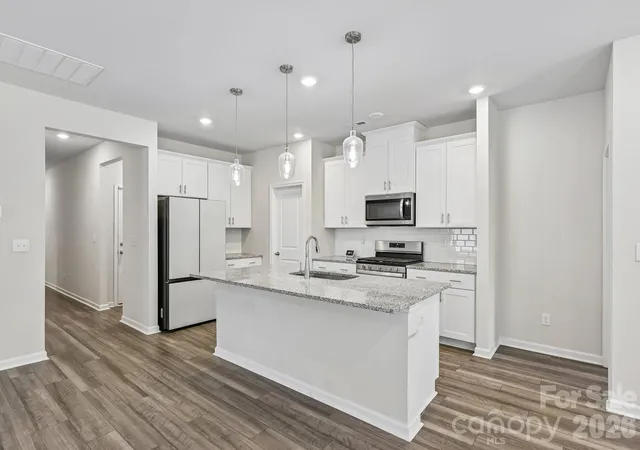 3rd image of 186 Guardian Gate Dr, Mooresville, NC 28115 | MLS# 4409616