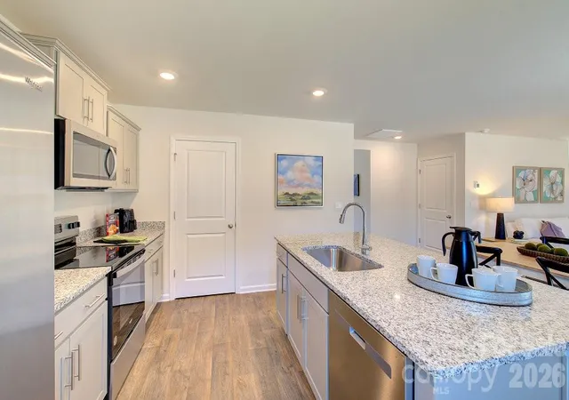 Photo 3 of Single family home for sale at 208 Hyder Ridge Rd, Asheville, NC 28804 | MLS# 4409621 | Listing updated on 2026-10-03