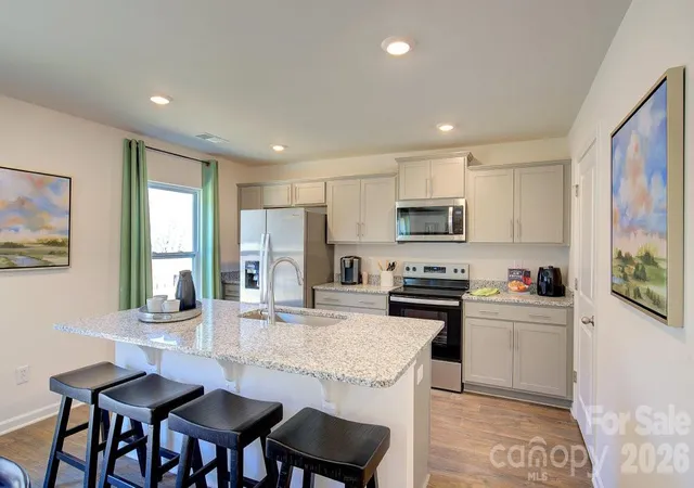 Photo 3 of Single family home for sale at 208 Hyder Ridge Rd, Asheville, NC 28804 | MLS# 4409621 | Listing updated on 2026-10-03