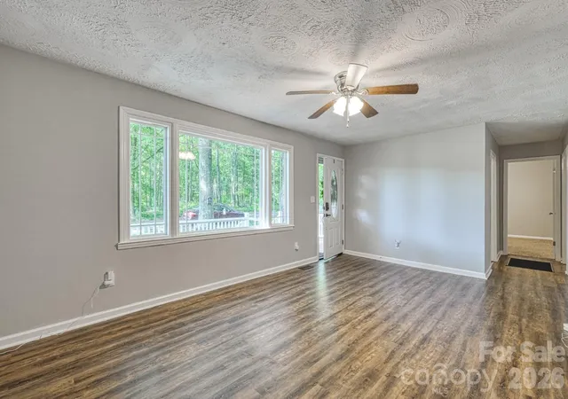 Photo 2 of Single family home for sale at 110 Chapman Cir, Spartanburg, SC 29307 | MLS# 4409645 | Listing updated on 2026-07-31