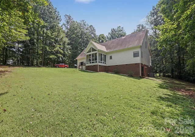 Photo 40 of Single family home for sale at 8401 Shelley Mullis Rd, Fort Mill, SC 29707 | MLS# 4409649 | Listing updated on 2026-08-22